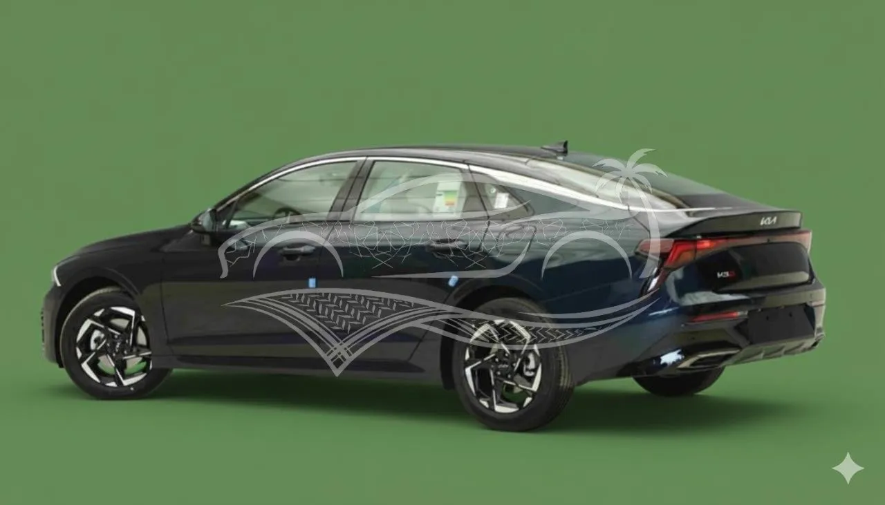 كيا K5 مطور بدون فتحه سقف