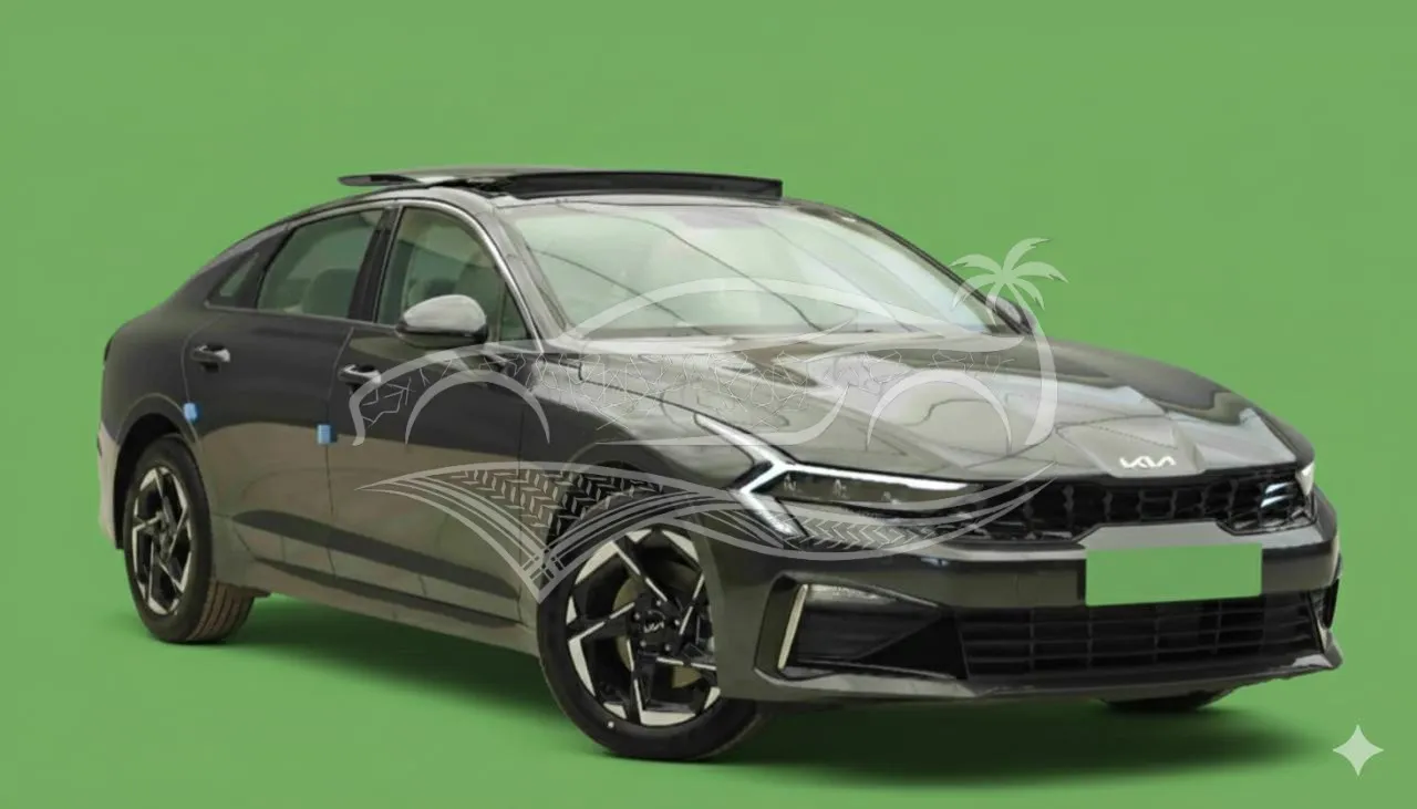 كيا K5 مطور بانوراما